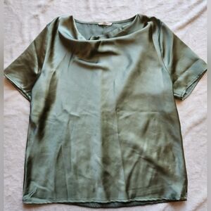 Pleione Green Short Sleeve Blouse